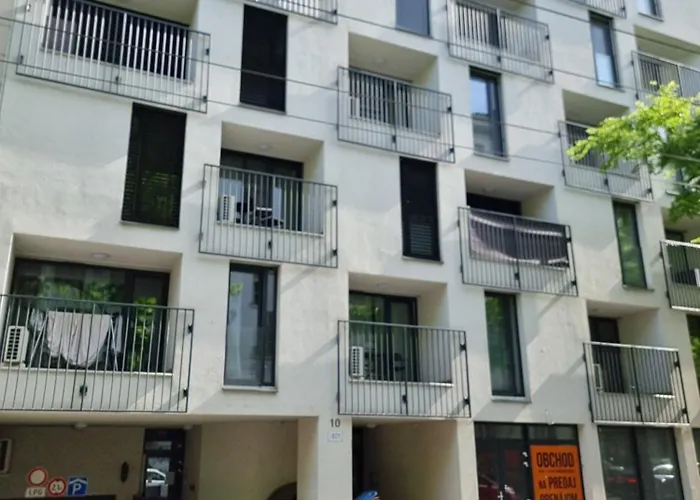 - Centrum * Bratislava