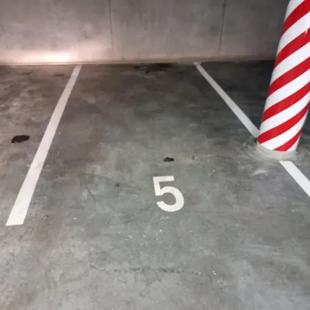 - Centrum Apartmán